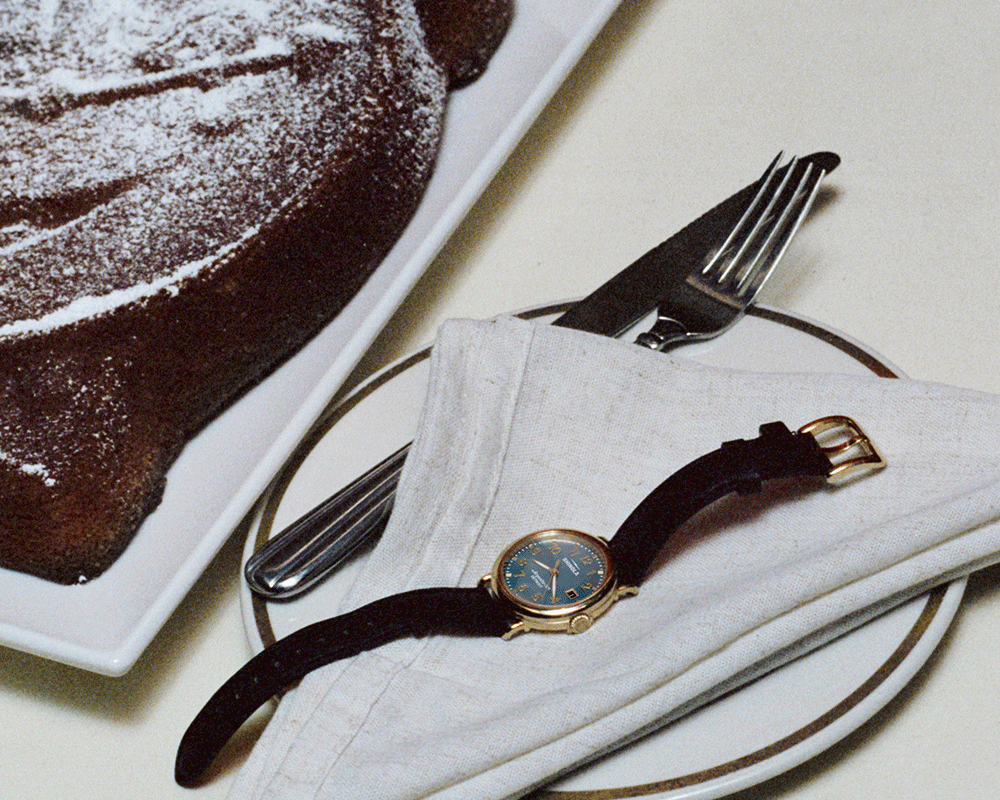 Timeless Icons—Discover Women's Runwell